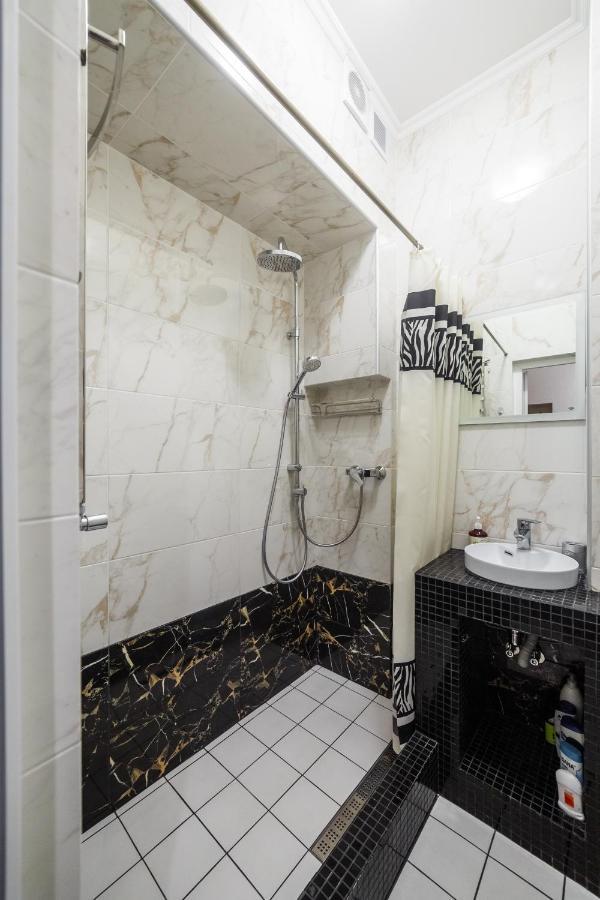 Apartment On Tamanska - Вулиця Дарії Гусяк Leópolis Exterior foto